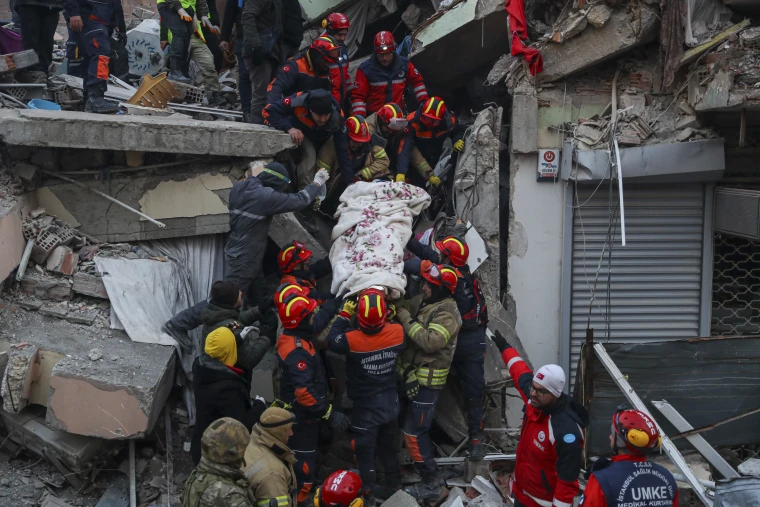 Panamá gestiona apoyo humanitario y enviará misión de rescatistas a Venezuela tras terremoto