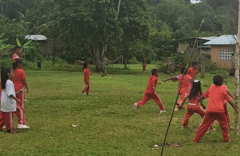 Niños de Puerto Indio hacen realidad el sueño de vivir un Mundial de Fútbol