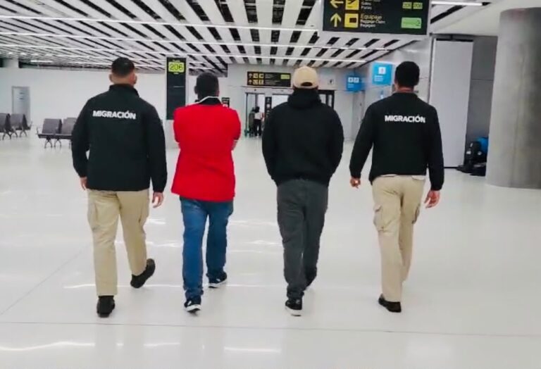 Impiden ingreso de dos ecuatorianos a Panamá por vínculos a organización criminal