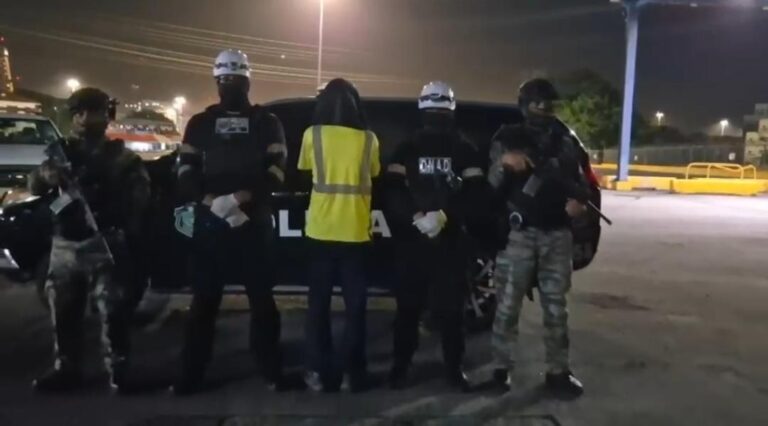 Incautan 201 kilos de cocaína en camión articulado en puerto del Pacífico