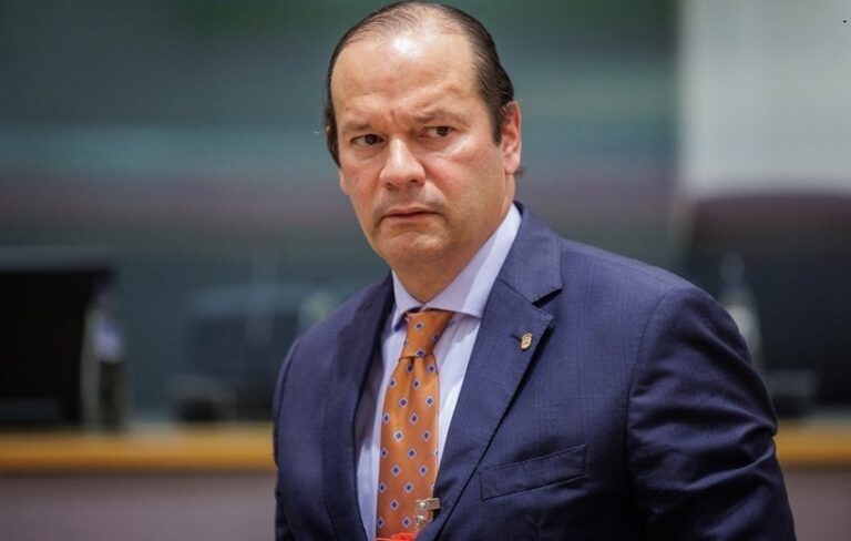 Canciller asegura que panameños en guerra entre Ucrania y Rusia no serán abandonados