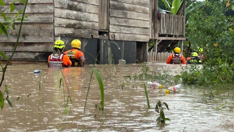 Onda Tropical golpea fuerte a la ciudad de Panamá y el interior