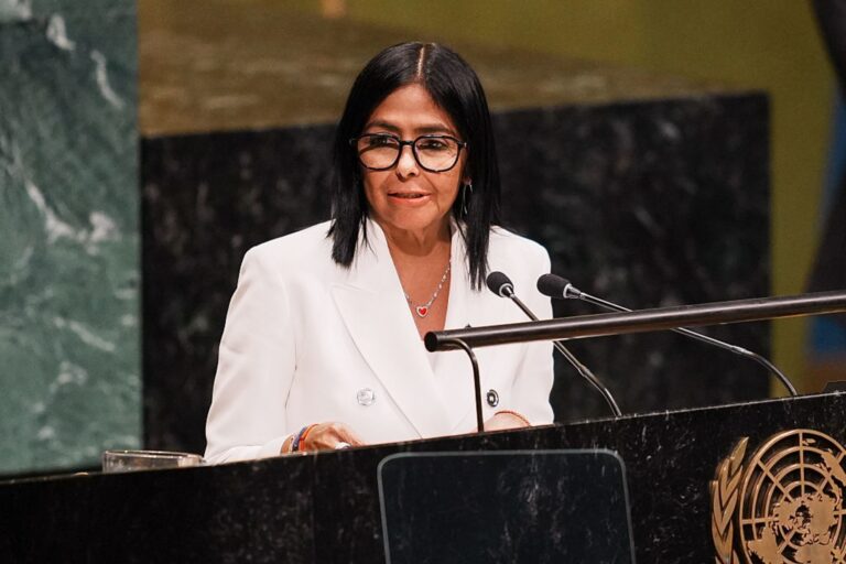 Delcy Rodríguez dice ante la ONU que habrá elecciones en Venezuela y agradece a Trump por su “disposición”