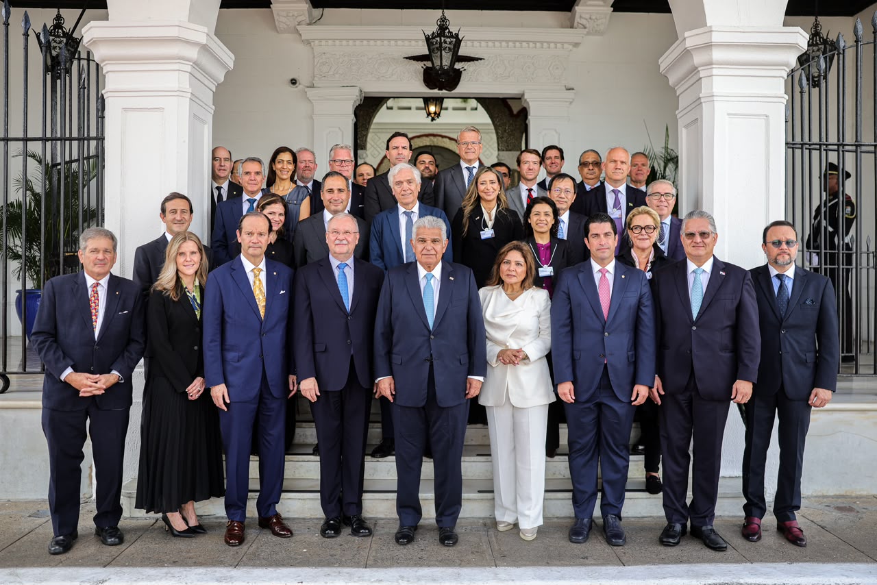 JRM FORO ECONÓMICO (1)